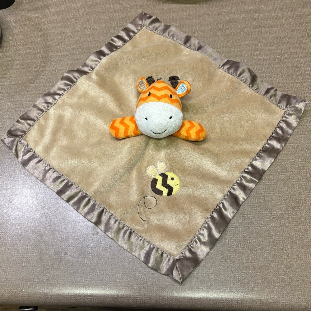 Cisco giraffe and bumblebee lovey